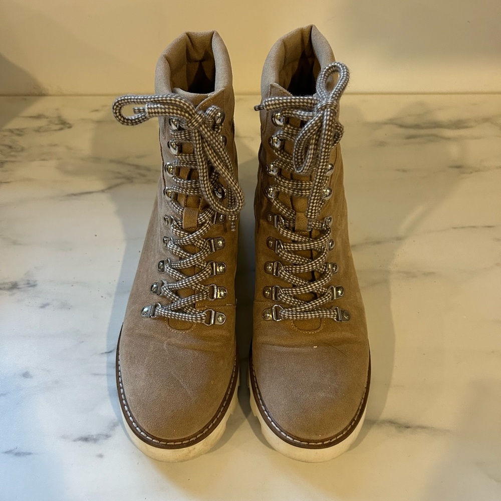 Women’s Boots